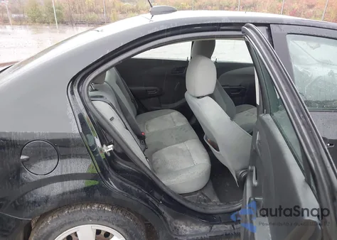 2016 Chevrolet Sonic Ls Auto из США, поврежденный, VIN 1G1JA5SG4G4149404